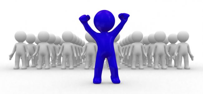 Standing-out-in-a-crowd-of-Bloggers-670×310